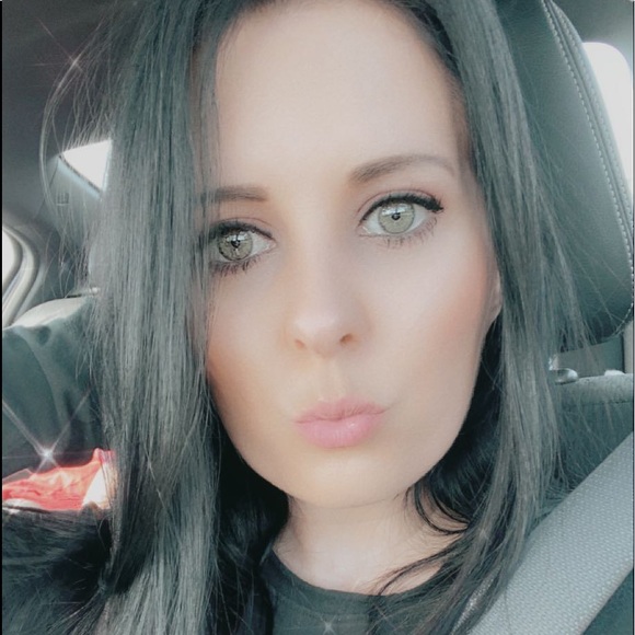 Meet your Posher, Amber - Picture 1 of 1